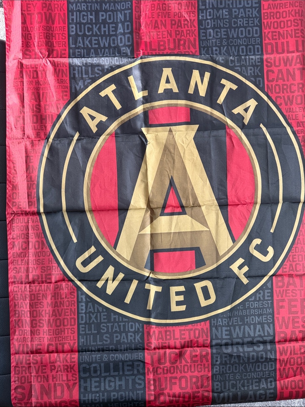 Atlanta United FC Gold & Red Crest Flag 2018 team flag